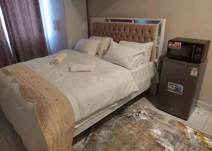 Luxore Comfy Studio Apartment Close To The Airport Nairobi
