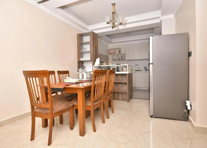 Lovely 2-Bedroom B8 Vesta Garden Ngong Rd Nairobi admite animales